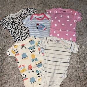 Gerber Kids Bodysuits - Pink, White, Black, Blue‎